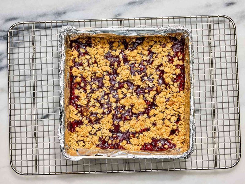 Raspberry Crumble Bars