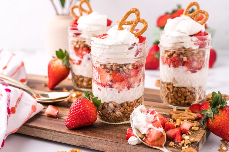 Strawberry Pretzel Delight