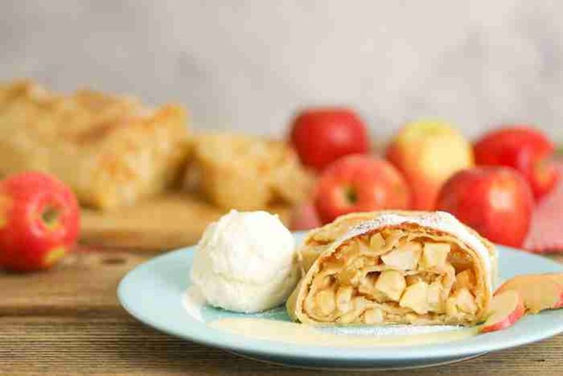 Apfelstrudel
