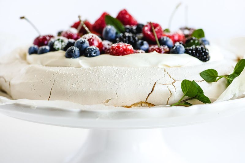 Berry Pavlova