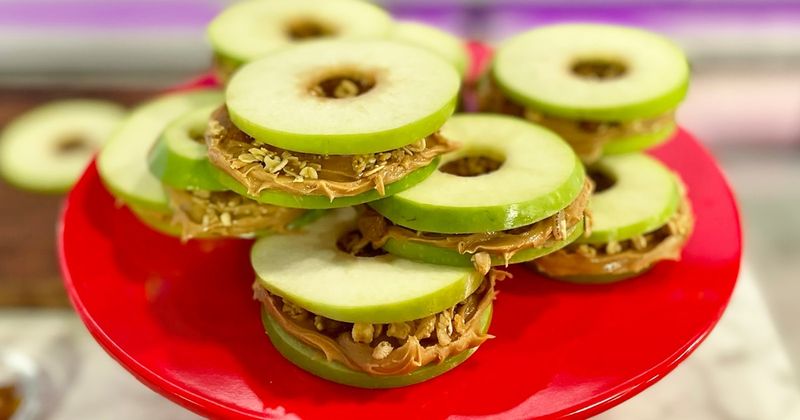 Apple Slices with Peanut Butter