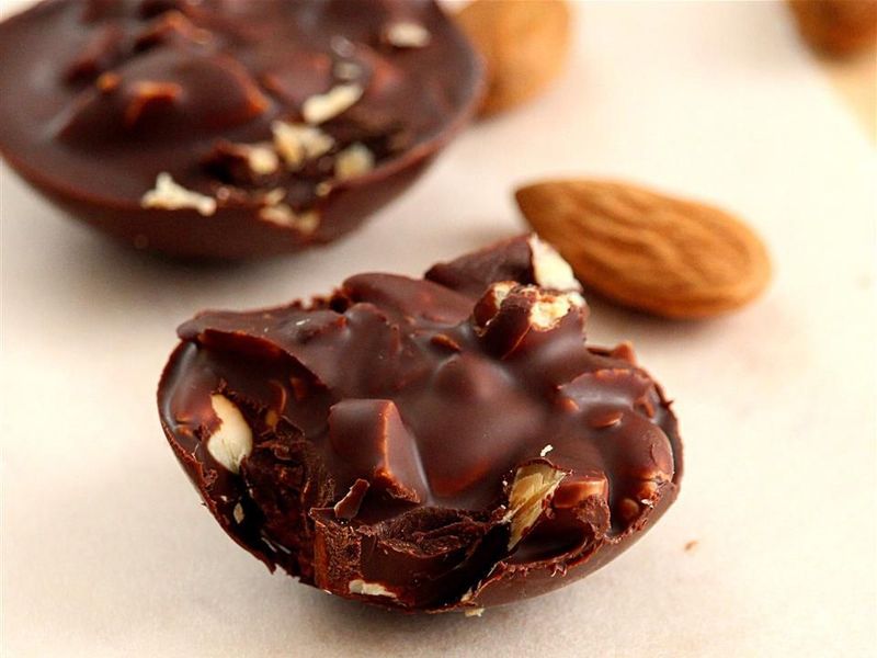 Dark Chocolate Almonds