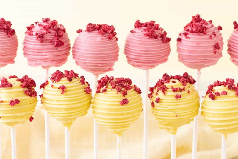 Lemon Raspberry Cake Pop