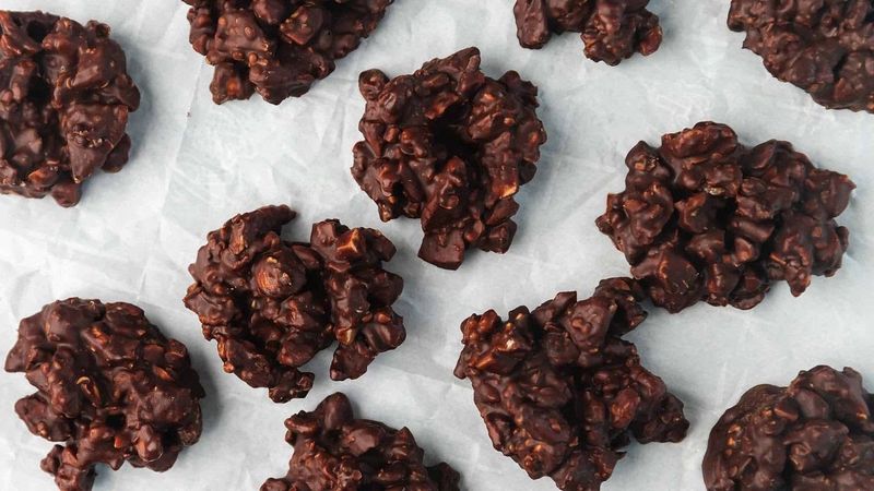 Chocolate Hemp Heart Clusters