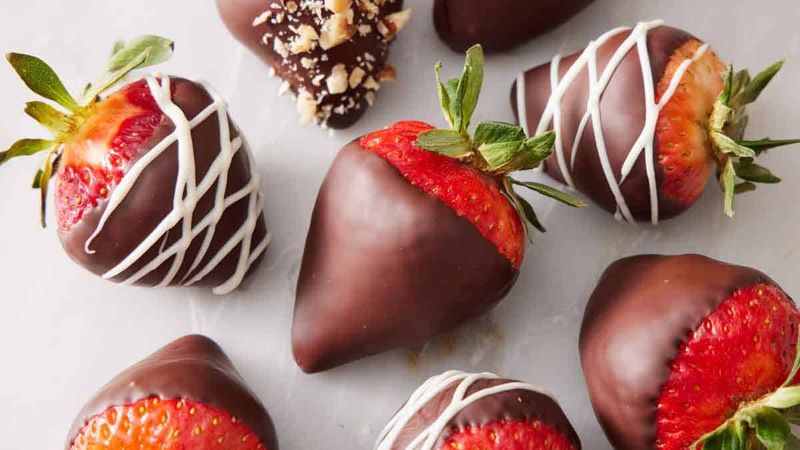 Chocolate-Dipped Strawberries