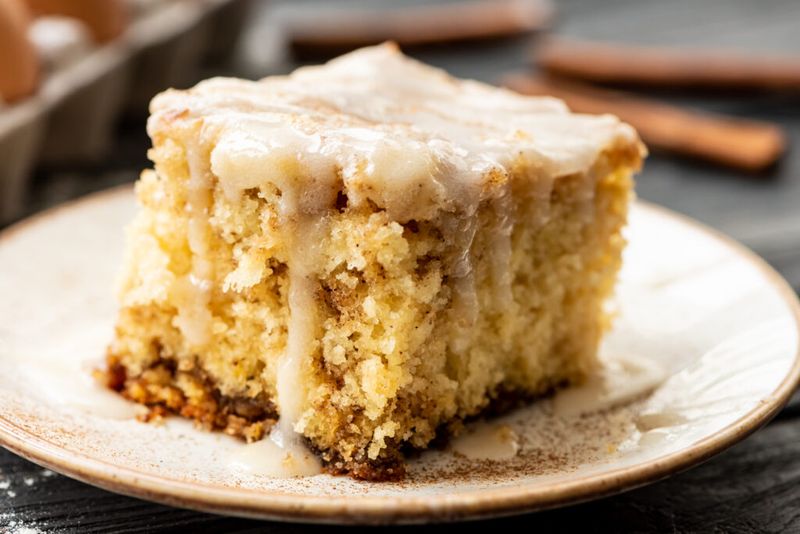 Cinnamon Roll Cake
