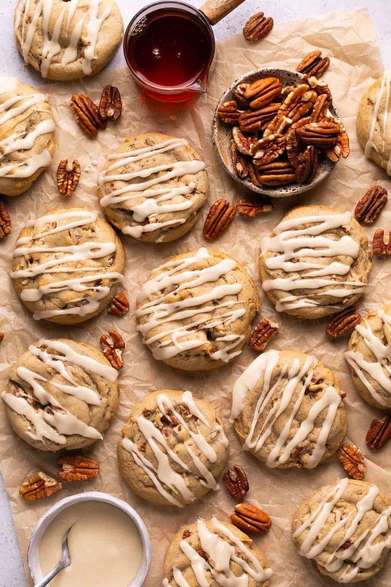 Maple Pecan Cream Cheese Cookies