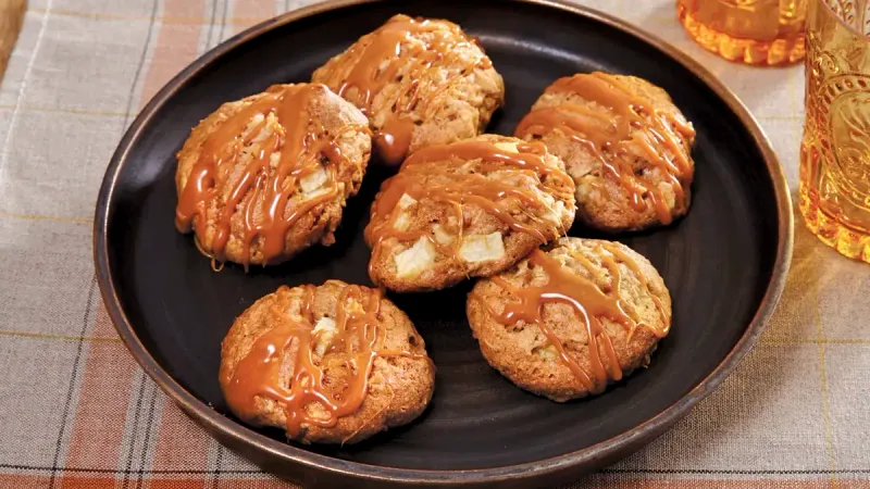 Caramel Apple Cookies