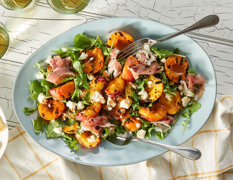Grilled Peach and Prosciutto Salad