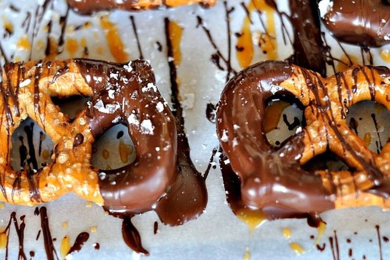 Chocolate-Dipped Pretzels