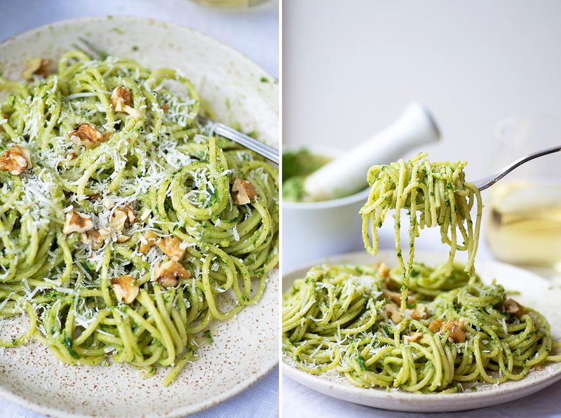 Spaghetti with Spinach and Walnut Pesto