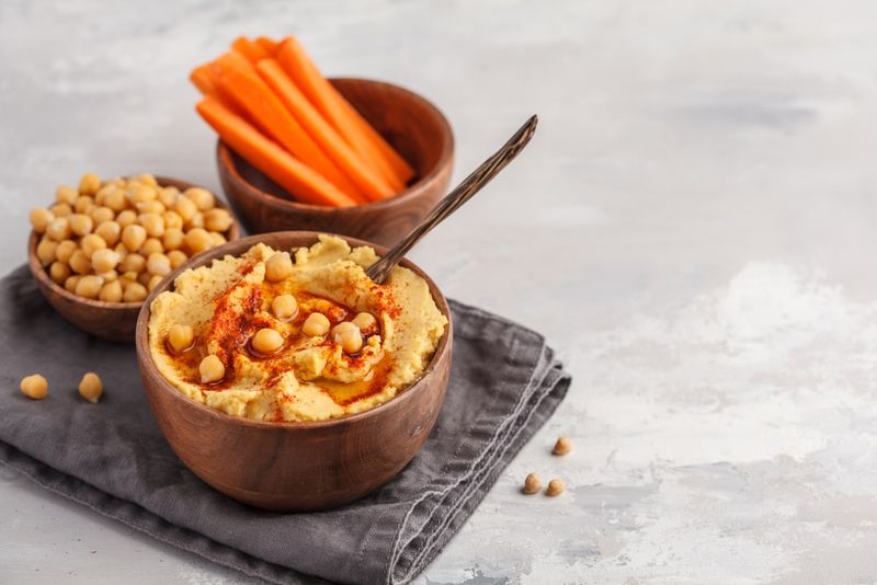 Carrot Sticks with Hummus