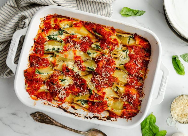 Spinach and Ricotta Stuffed Shells Casserole