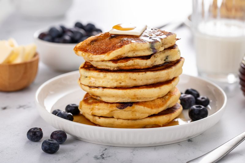 Blueberry Pancakes with Maple Syrup
