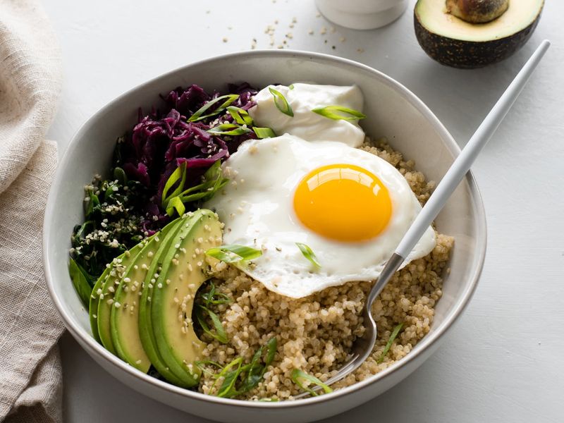 Quinoa Breakfast Bowl