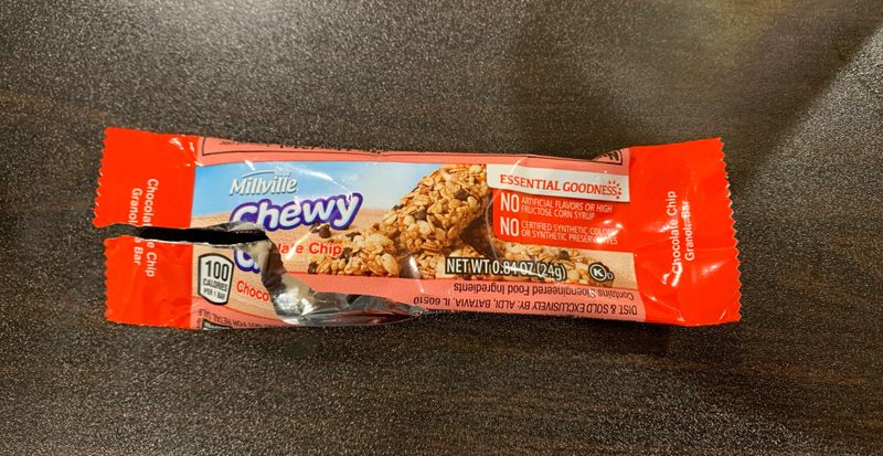 Millville Chewy Granola Bars, Chocolate Chip