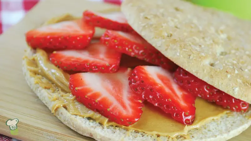 Peanut Butter and Berry Sandwich