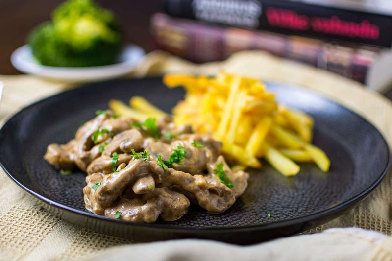 Boeuf Stroganoff