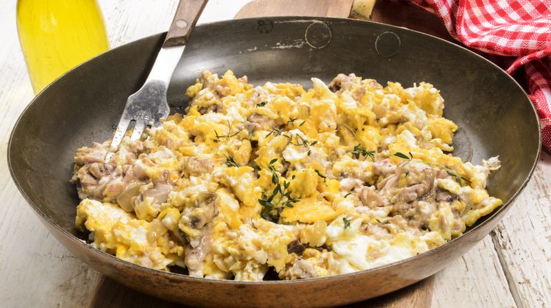 Scrambled Eggs with Brains