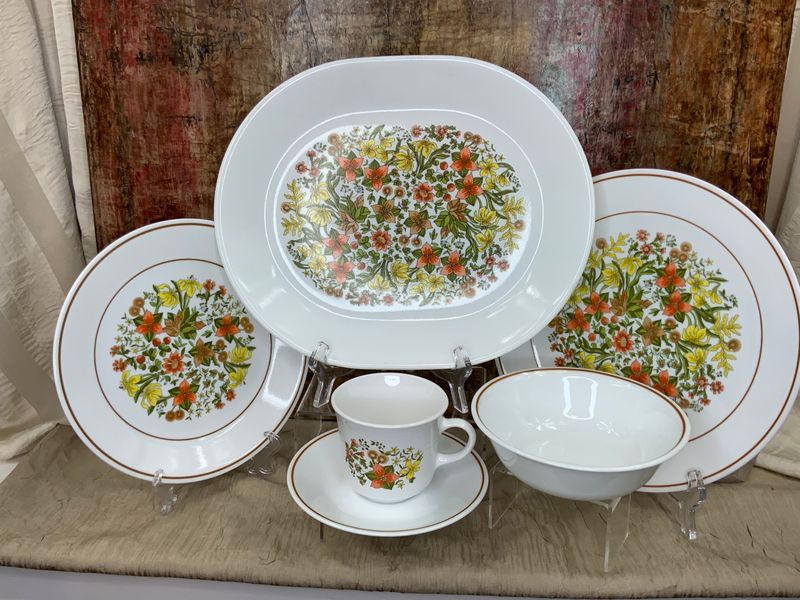 Unused Serving Dishes