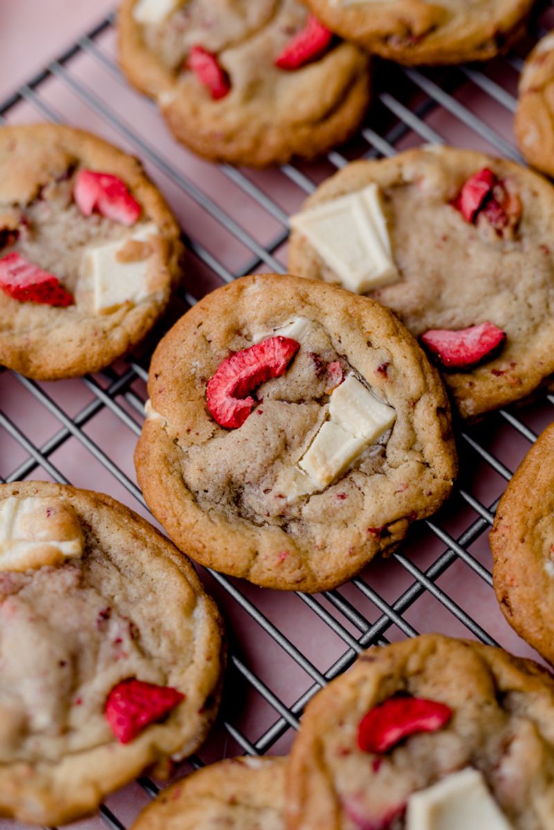 Strawberry Brown Butter Cookies
