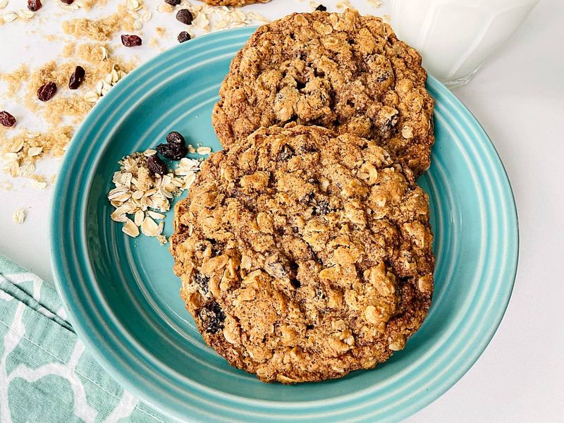 Oatmeal Raisin Cookies