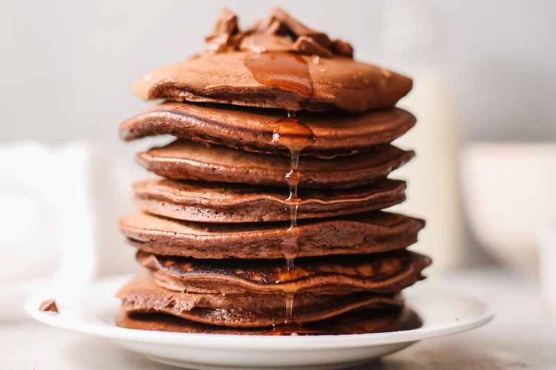 Low-Carb Chocolate Pancakes