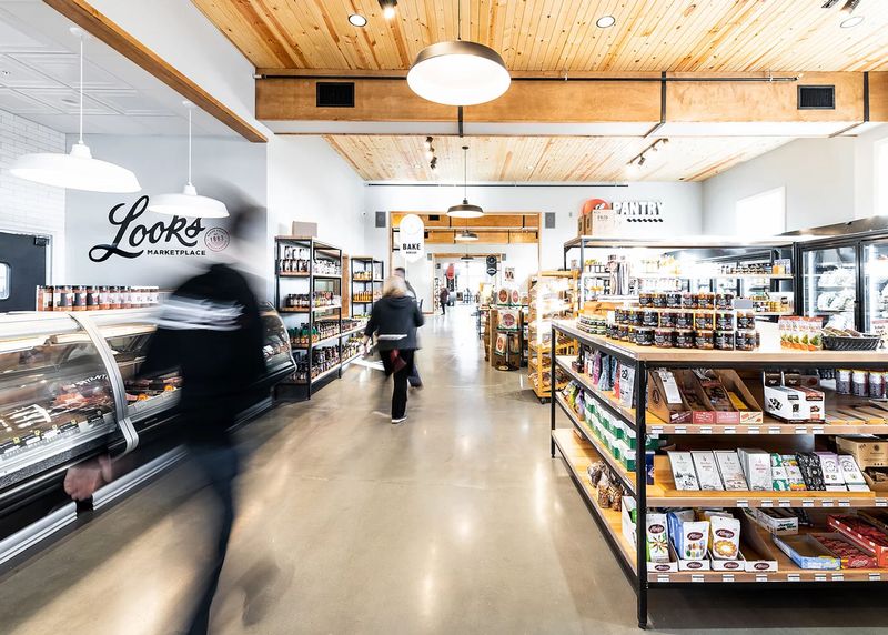 South Dakota: Look’s Marketplace, Sioux Falls