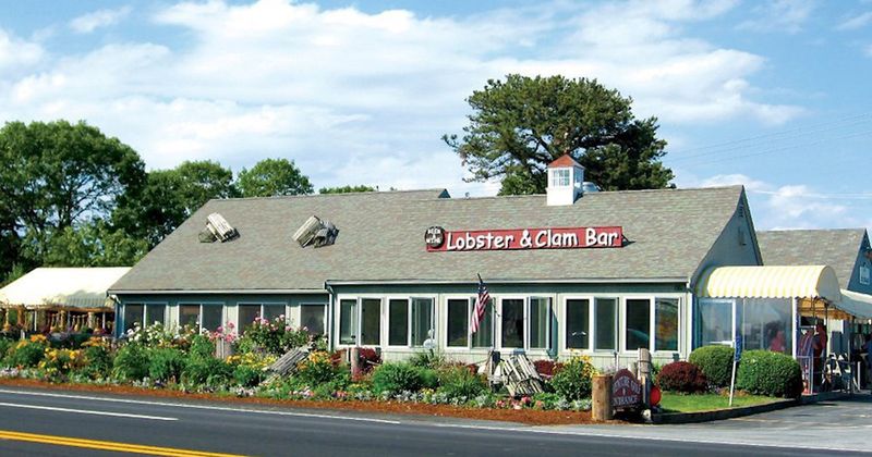 Arnold's Lobster & Clam Bar