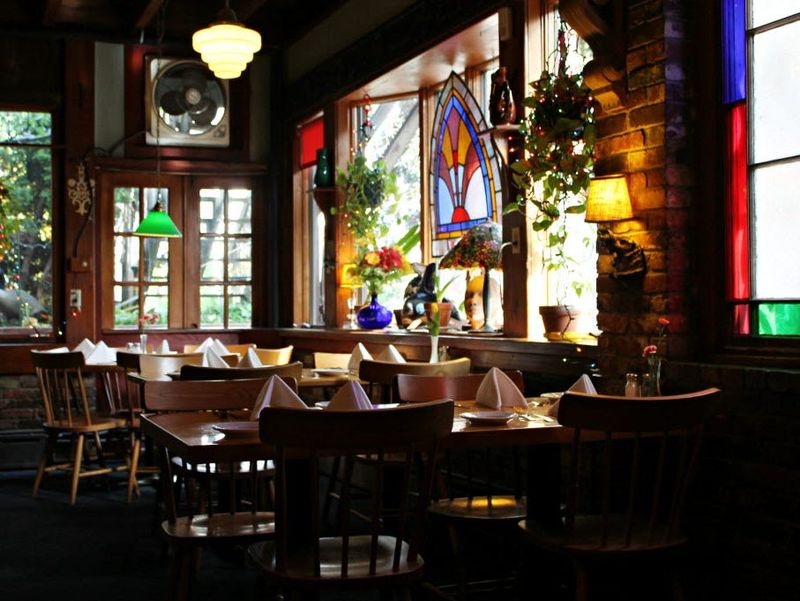 Napi’s Restaurant