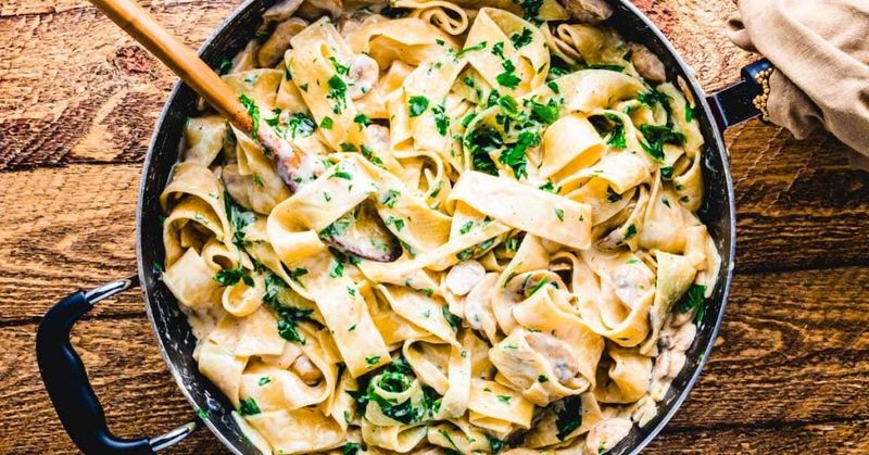 Creamy Garlic Pasta