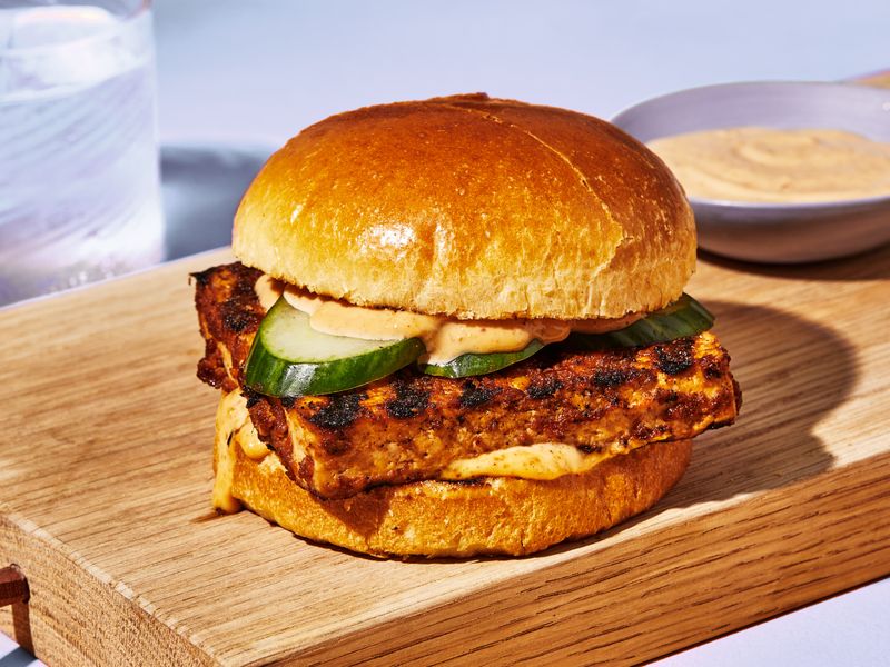 Flavorless Tofu Burger