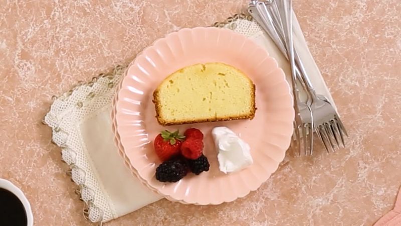 Nana's Pound Cake
