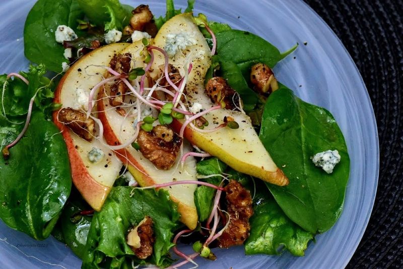 Pear and Gorgonzola Salad