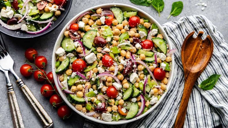 Mediterranean Chickpea Pasta Salad