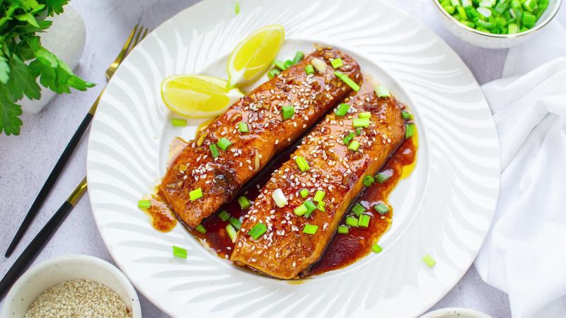 Honey Garlic Glazed Salmon