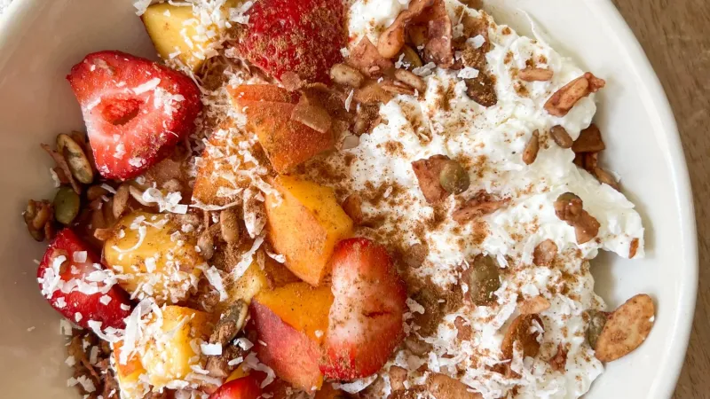 Cottage Cheese and Fruit