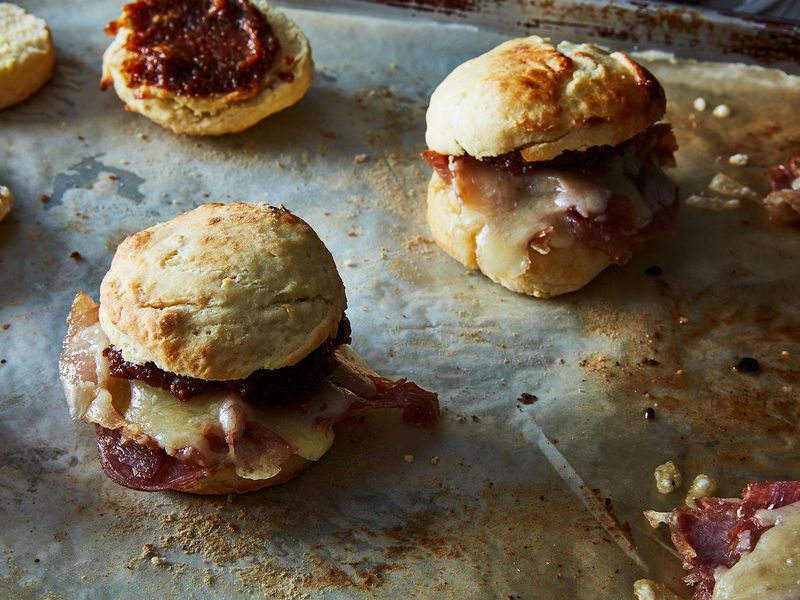 Virginia: Country Ham Biscuits
