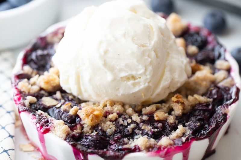 Blueberry Crisp