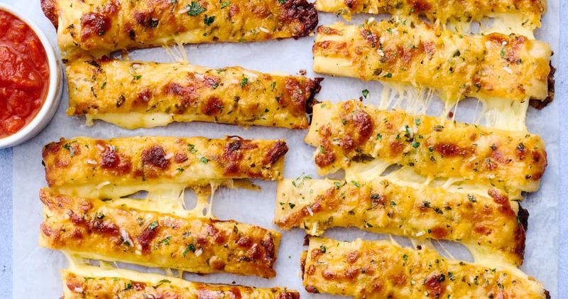 Domino's Stuffed Cheesy Bread