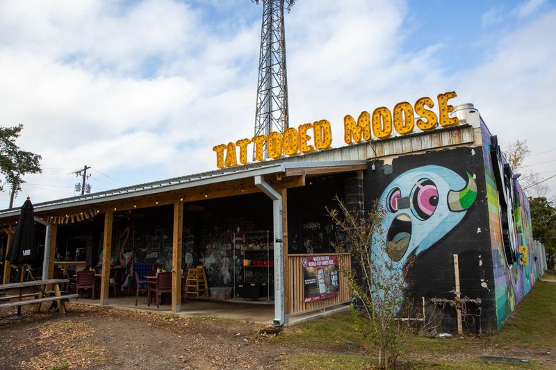 South Carolina: Tattooed Moose, Charleston and Johns Island