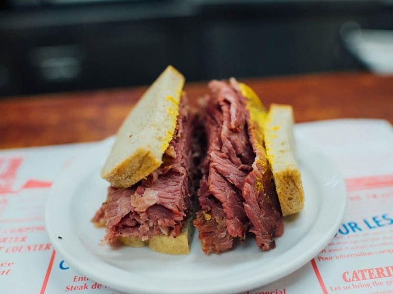 Schwartz's Deli