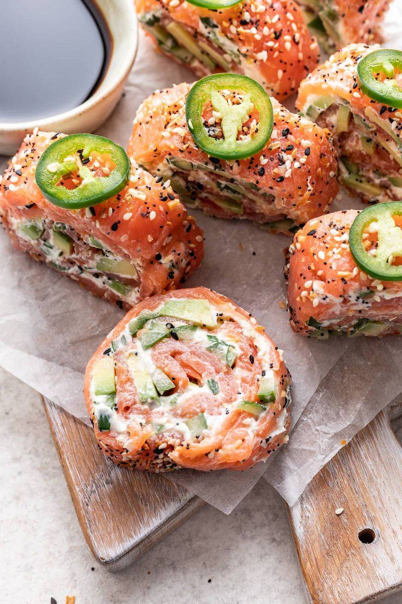 Smoked Salmon & Cream Cheese Roll-Ups