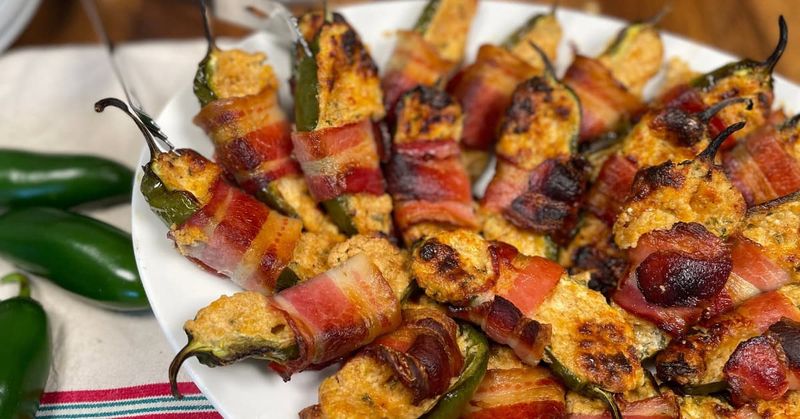 Bacon-Wrapped Jalapeño Poppers