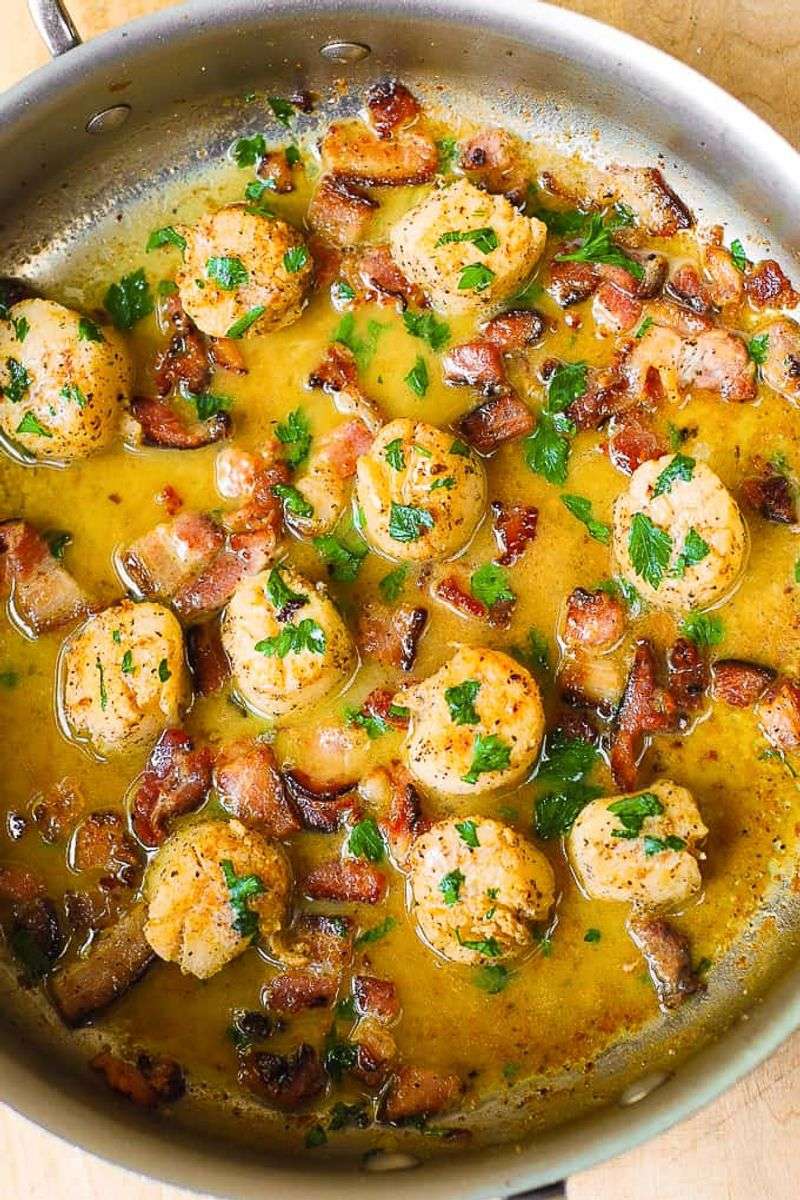 Pan-Seared Scallops with Bacon