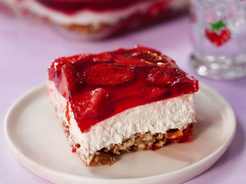 Classic Strawberry Pretzel Salad