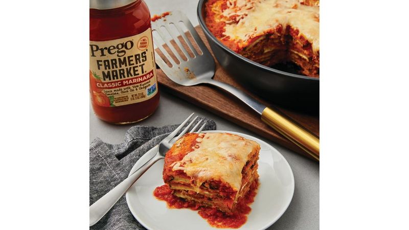 7. Prego Farmers’ Market Classic Marinara
