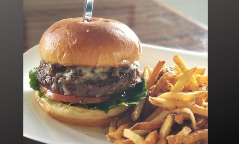 Dayton's Pine Club Cheeseburger