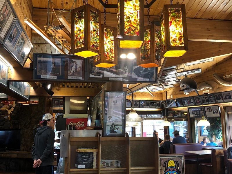 Alaska: Burger Jim – Anchorage