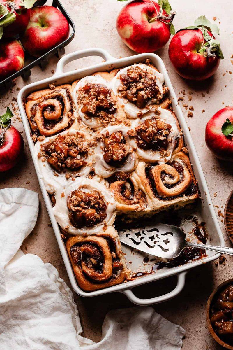 Apple Cinnamon Rolls